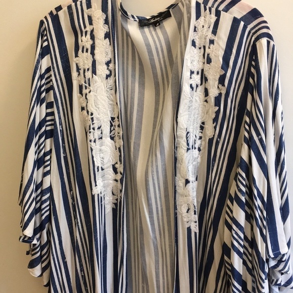 Andree by Unit kimono cover-up - Picture 1 of 8